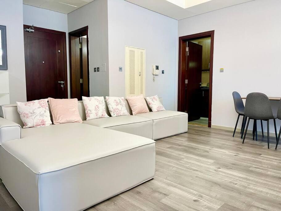 Cozy Upgraded Residential Flat With Sea, Mangrove, Pool View - 1203 Not Hotel Абу-Дабі Екстер'єр фото